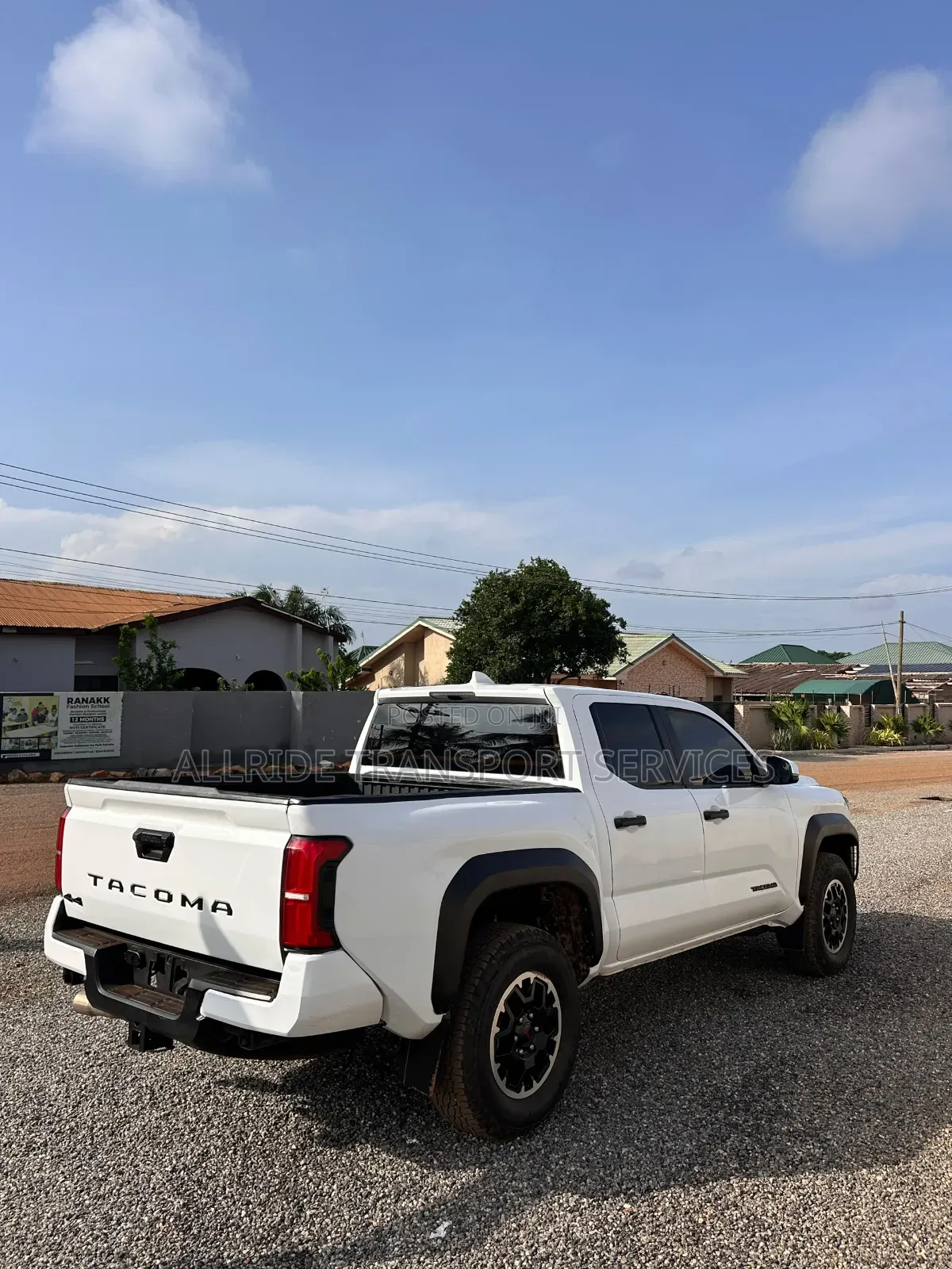 Toyota Tacoma 2024 White