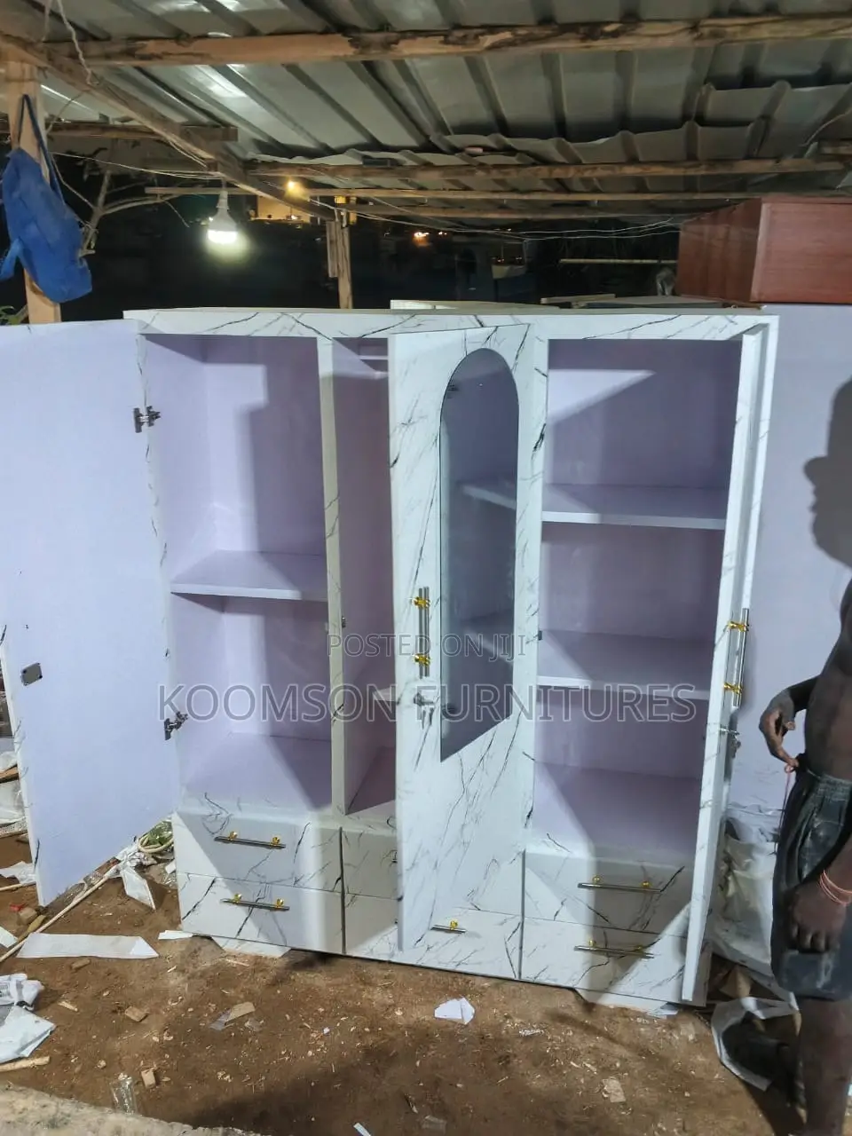 Quality 4in1 With Drawers