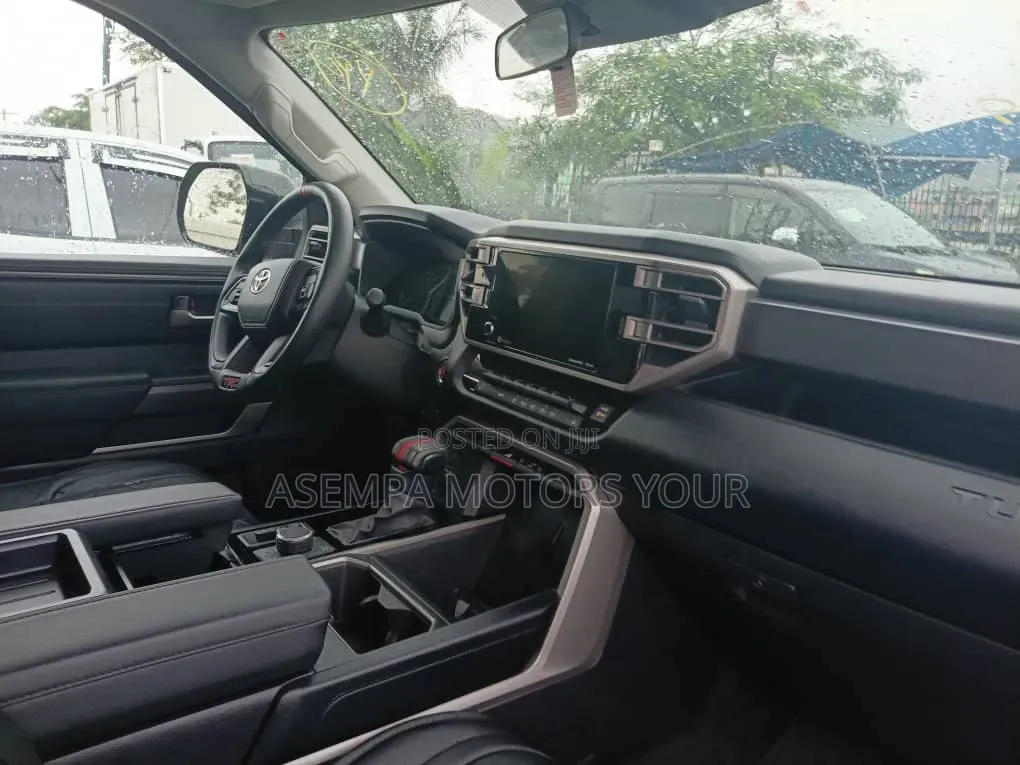 Toyota Tundra SR5 2022 Green