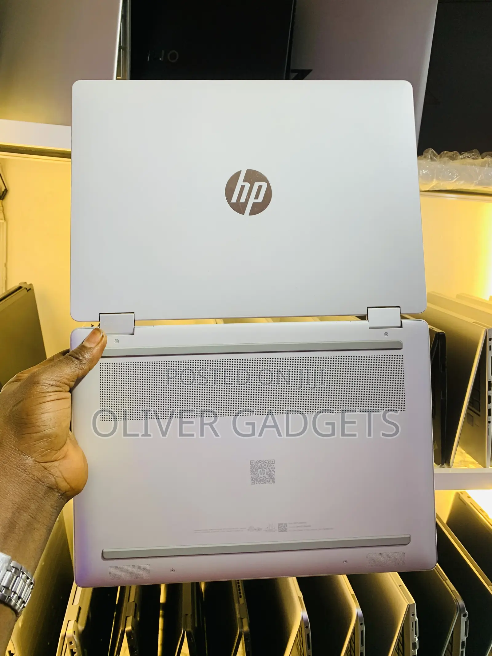 Laptop HP OmniBook 5 Flip 14-fp0023dx 16GB Intel Core 7 SSD 512GB