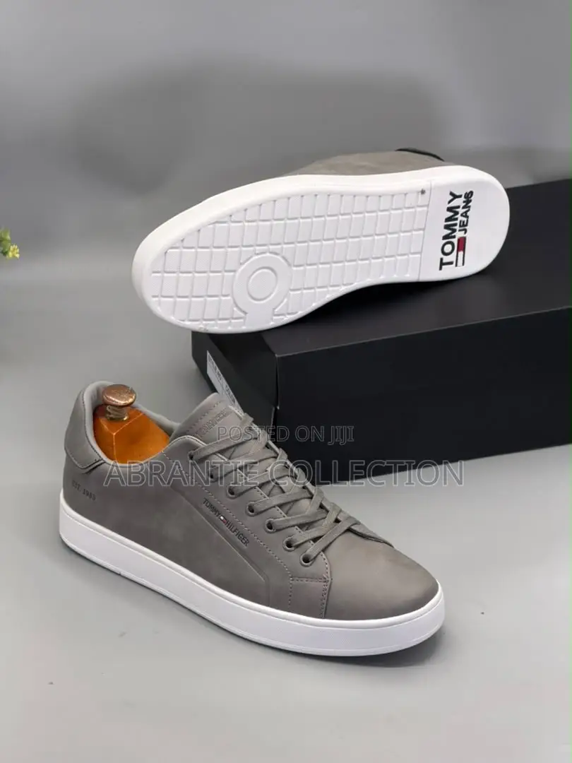 Tommy Hilfiger Lace Up Sneaker