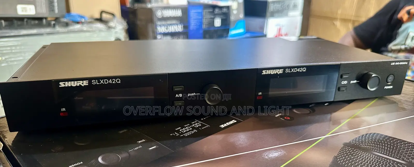 Shure SLX-D2 4 In1 Professional Microphone