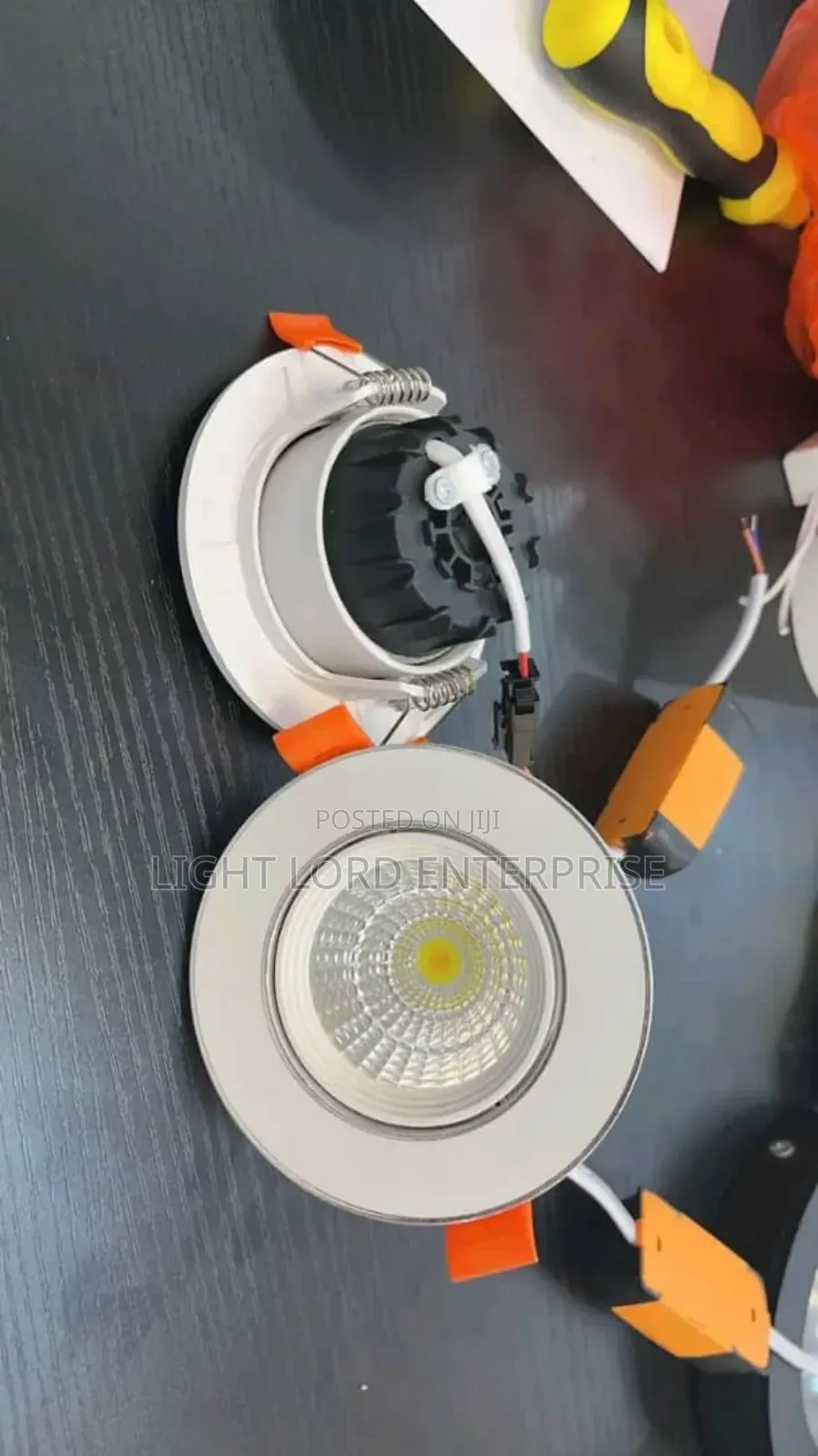 3color 7watts Spot Light