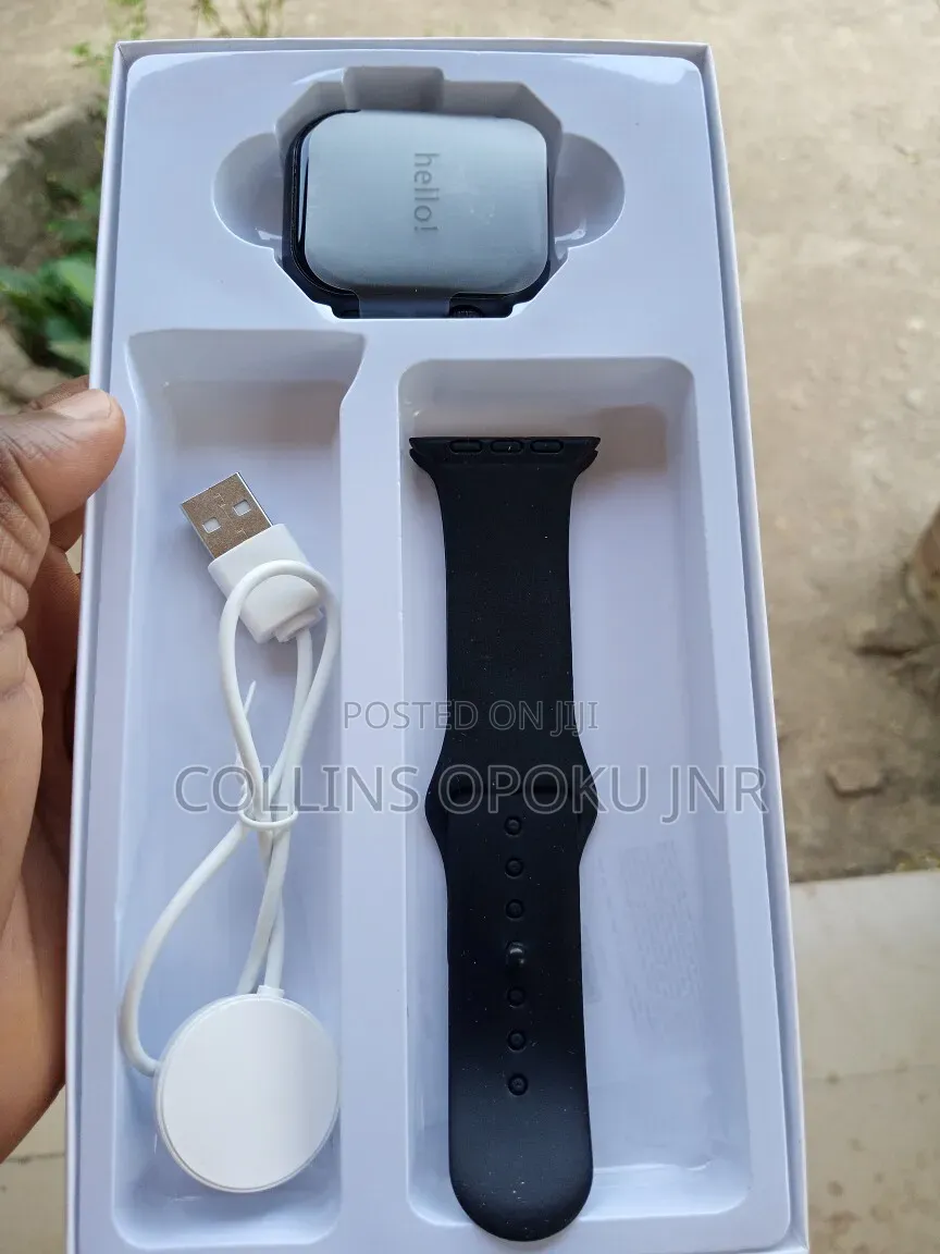 Smart Watch Series 11 Big Display Bluetooth Call Fitness Watch - Black