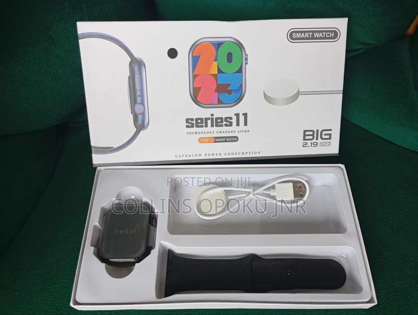 Smart Watch Series 11 Big Display Bluetooth Call Fitness Watch - Black