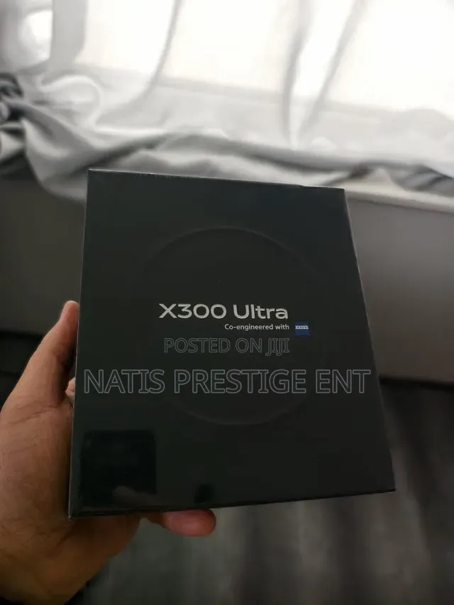 New Vivo X300 Ultra 1 TB Black