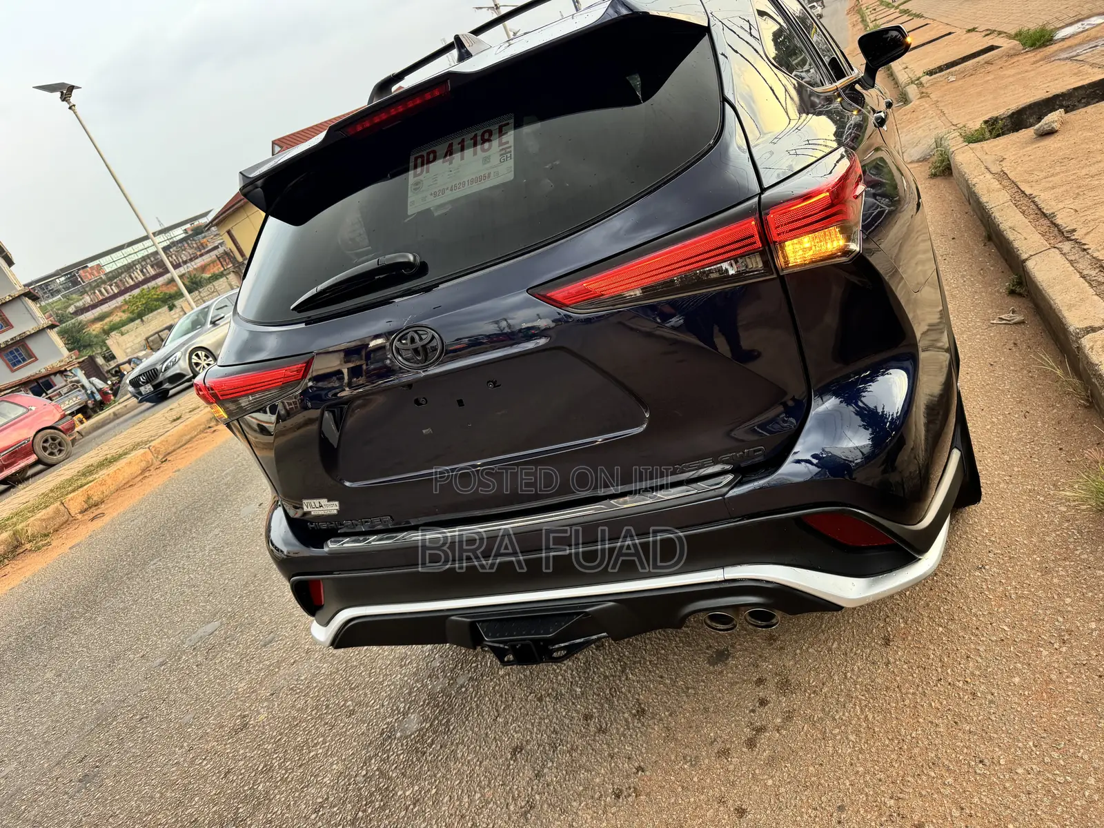 Toyota Highlander XLE 2022 Blue