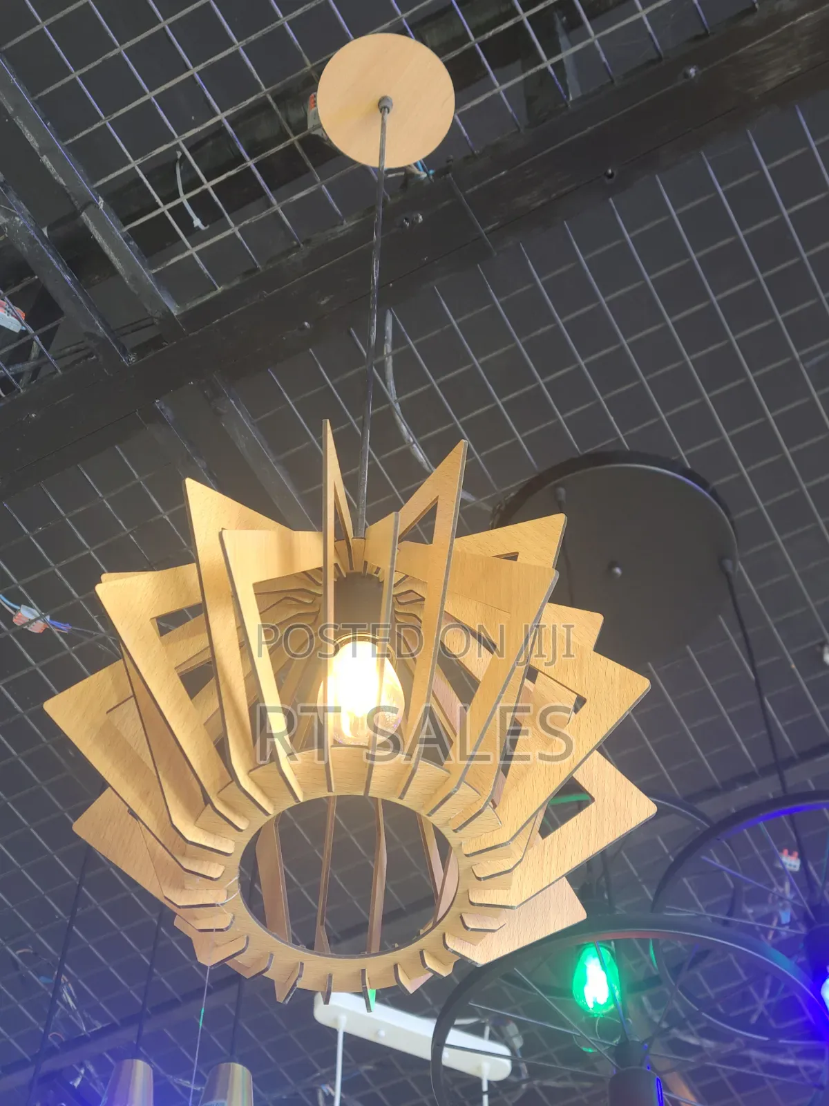 Wooden Modern Pendant Light.