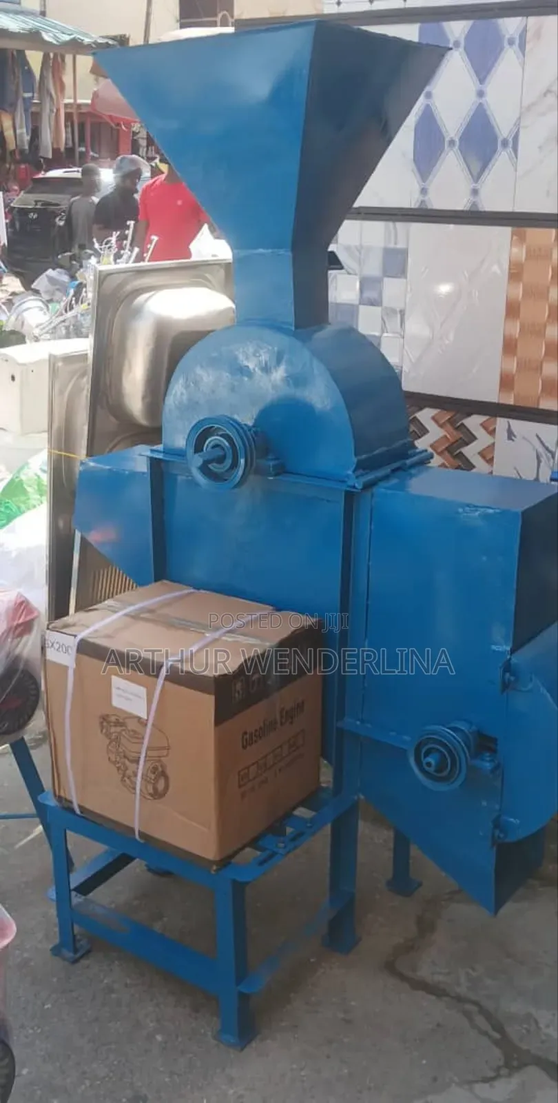 Groundnut/Peanut Sheller With Engine.