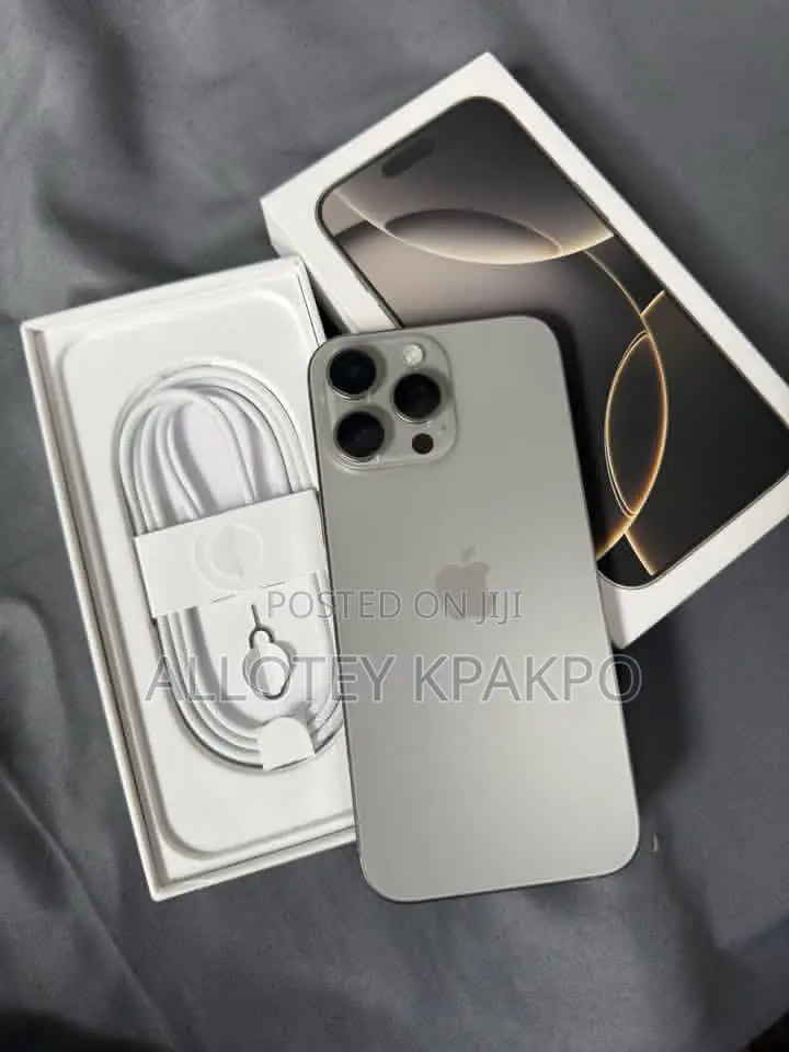 Apple iPhone 15 Pro Max 256 GB Silver