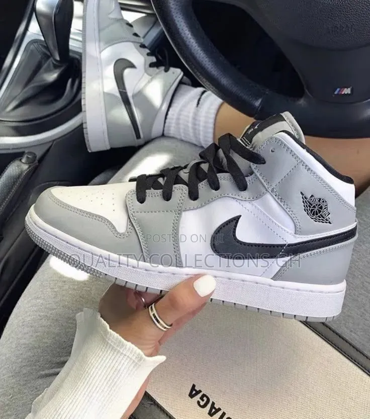 Air Jordan 1 Sneakers in Colours