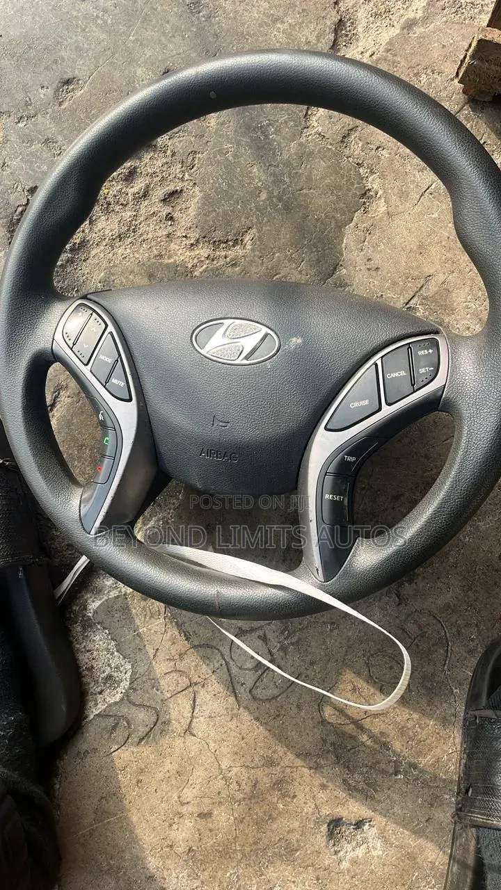 Hyundai Elantra 2011,2012,2013,2014,2015 Complete Steering Wheel
