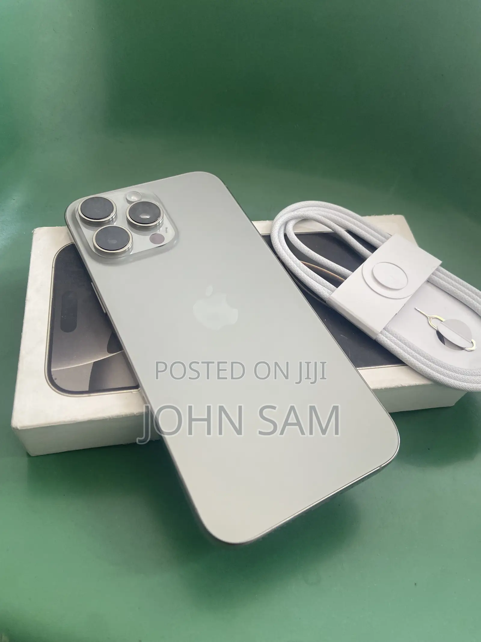 Apple iPhone 16 Pro Max 256 GB Silver