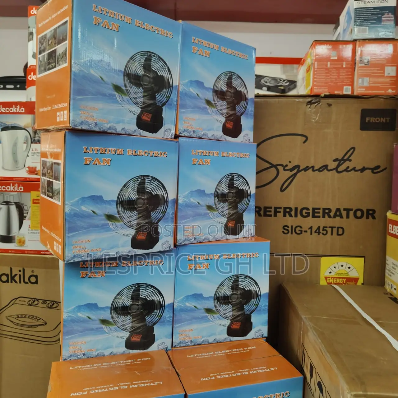 Enjoy the Coolest Breeze With Our Rechargeable Mini Outdoor Fan