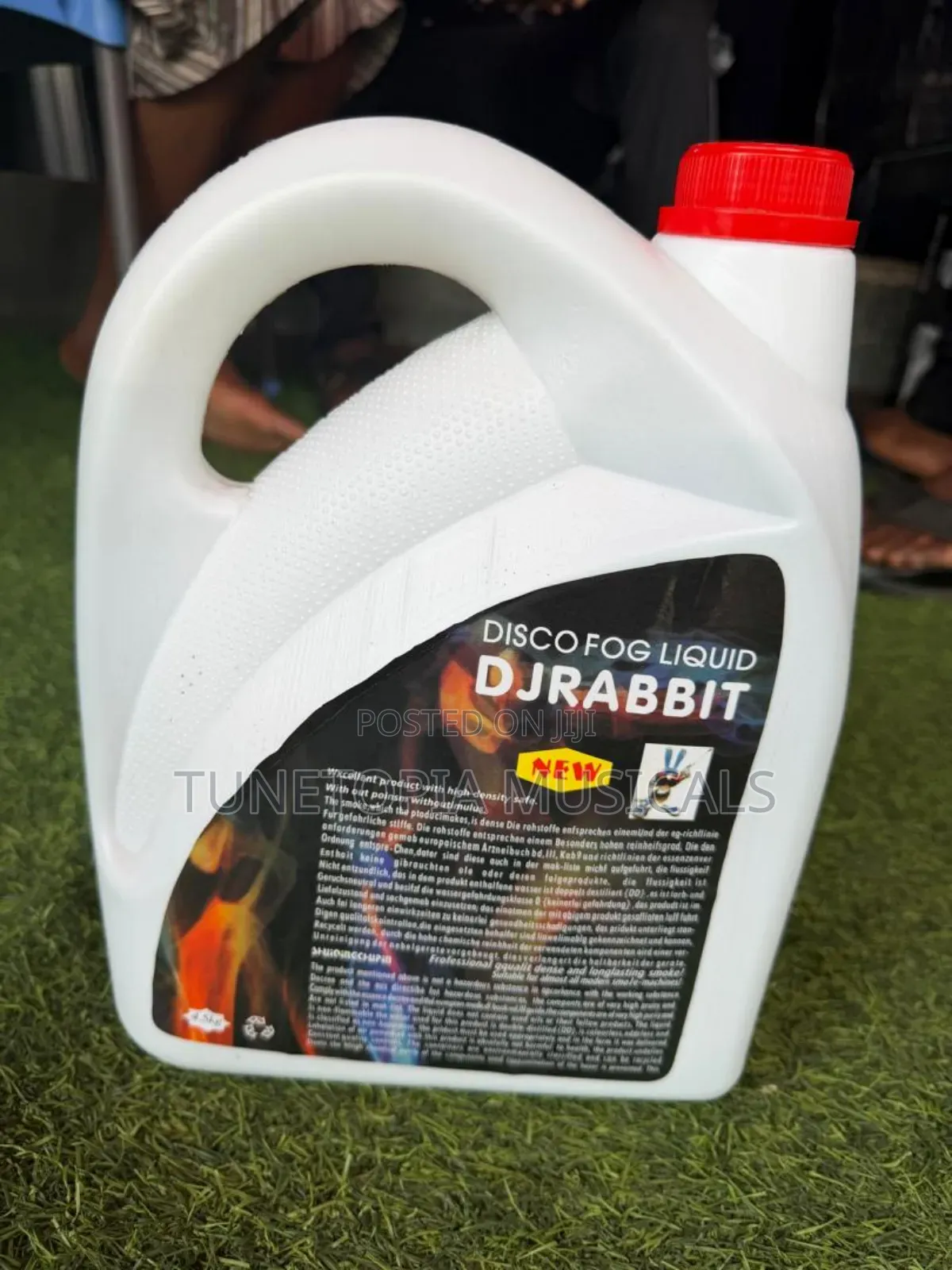 Djrabbit Disco Fog Liquid in a 4.5kg Container.