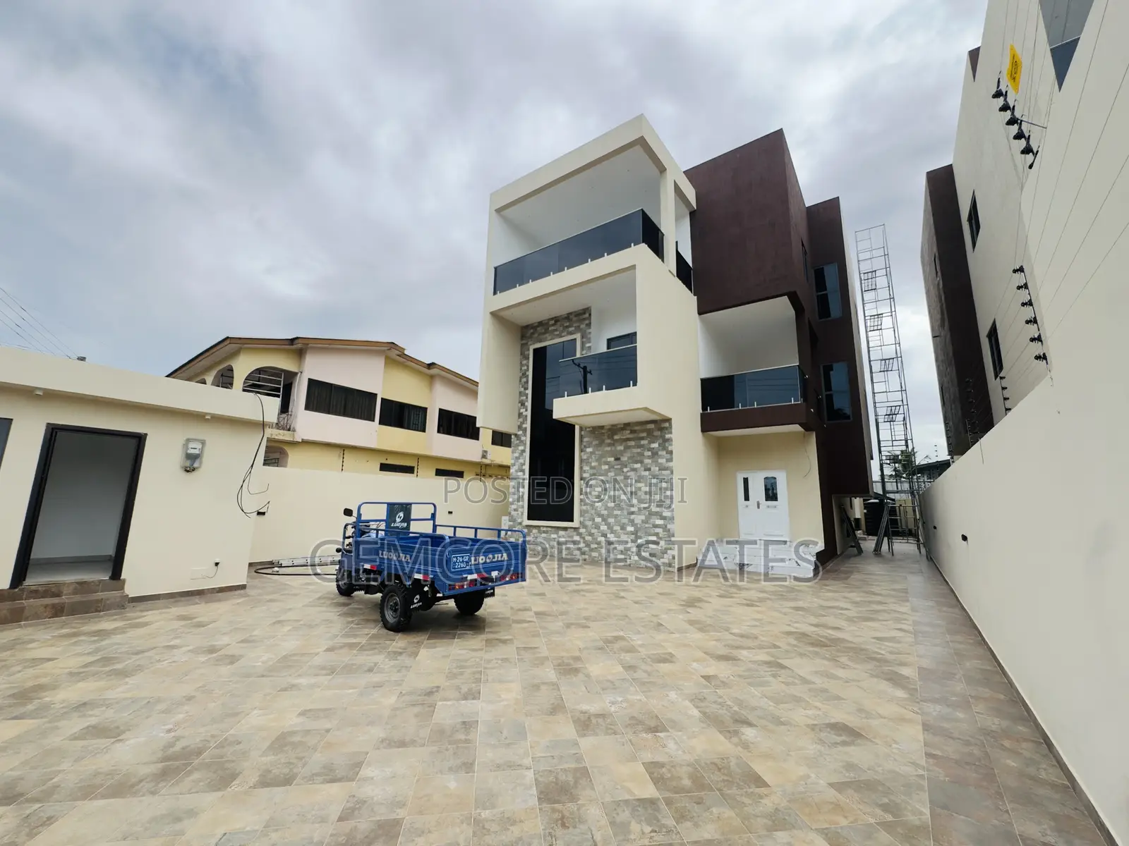 4bdrm House in East Legon for rent