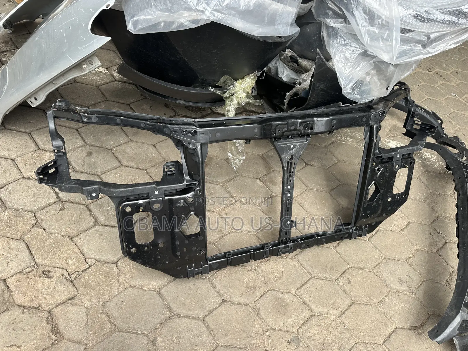 Hyundai Elantra 2007 2008 2009 2010 Radiator Support Water Tank Frame