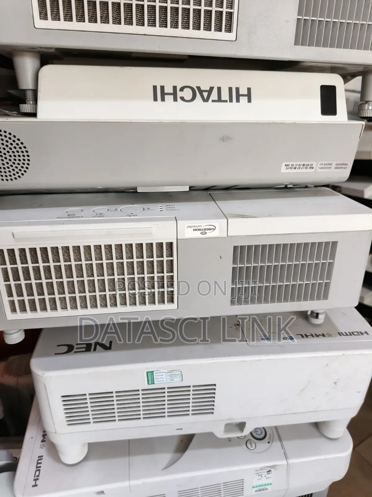 Wide View Hitachi Projector