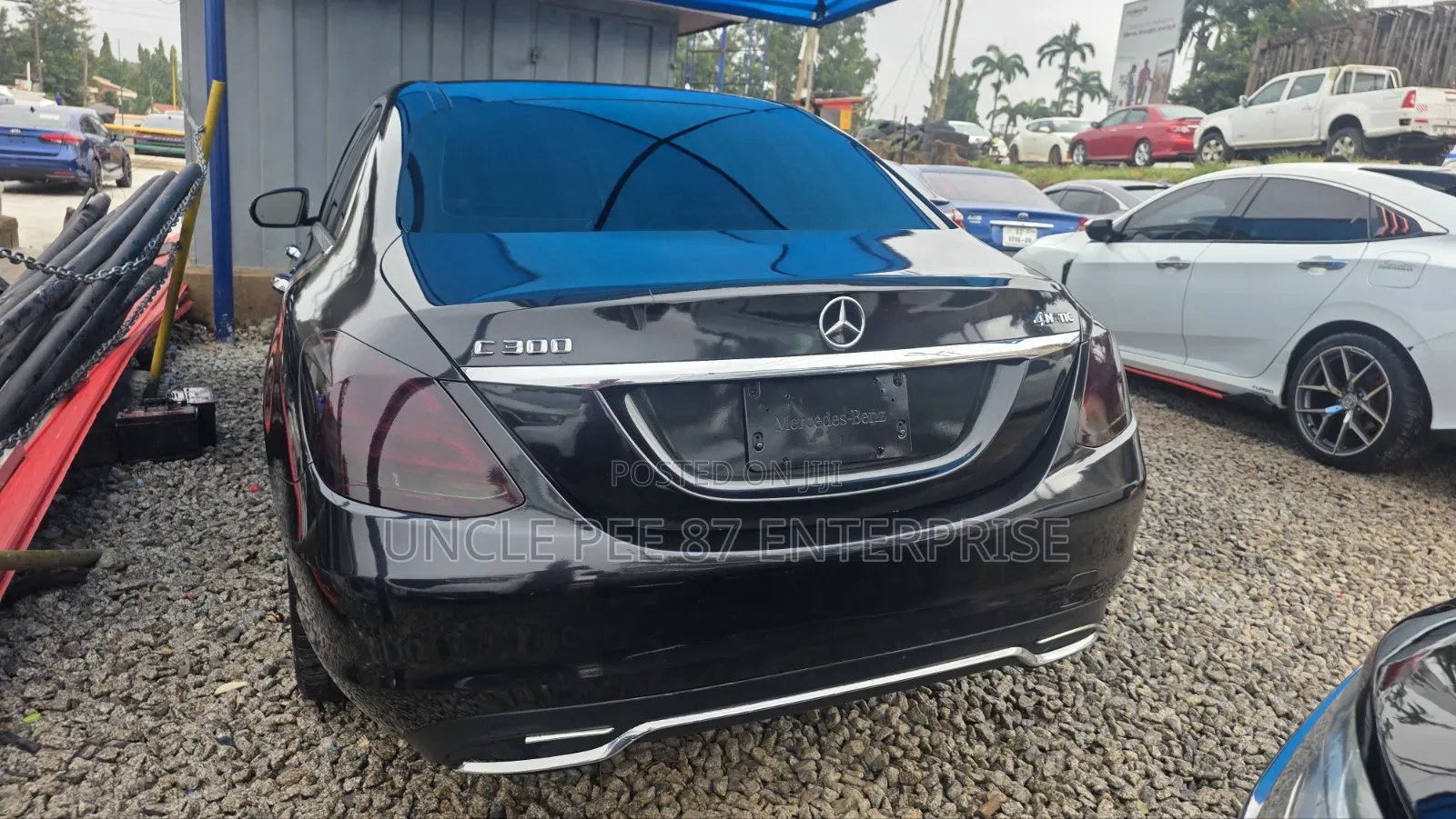 Mercedes-Benz C300 2016 Black