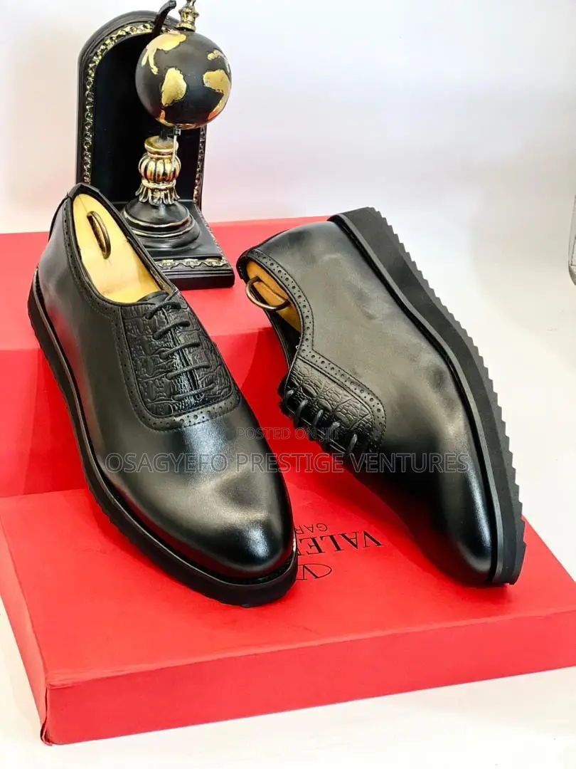 Classic Black Leather Oxford Dress Shoes