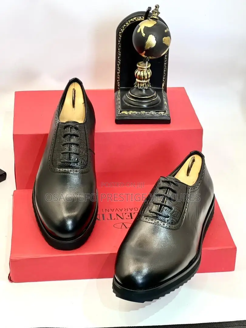 Classic Black Leather Oxford Dress Shoes