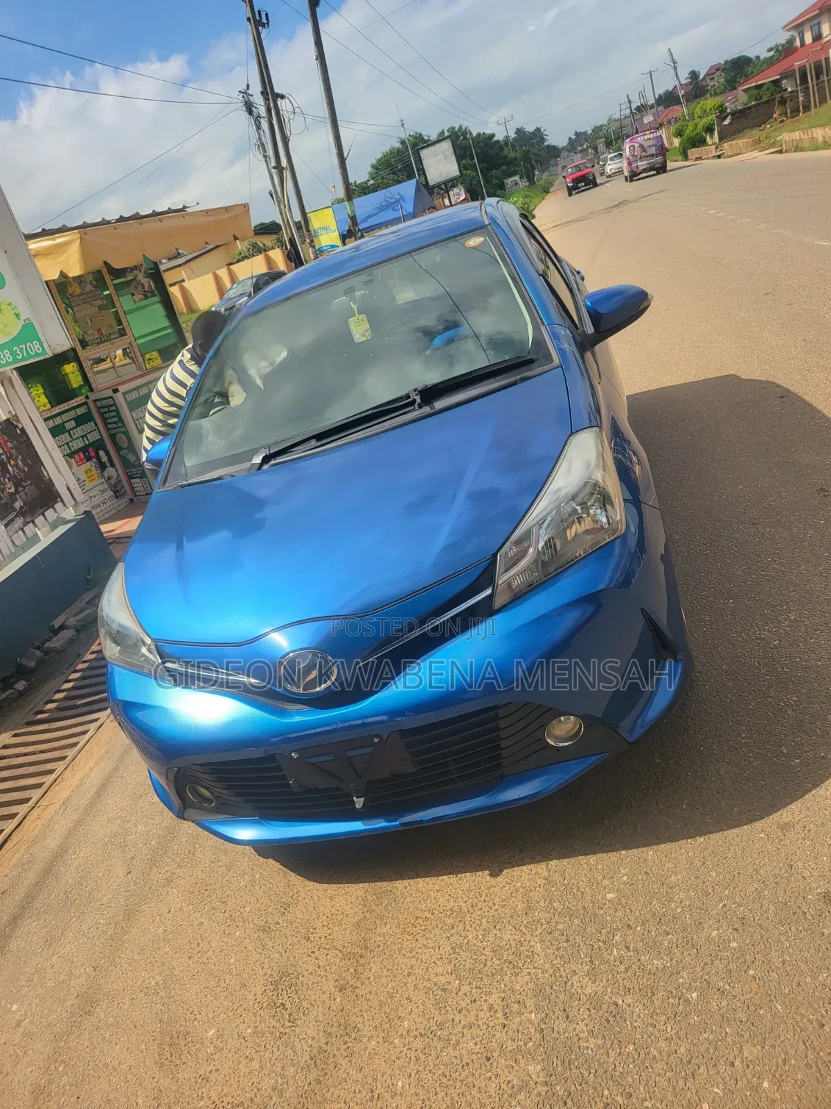 Toyota Vitz 2016 Blue