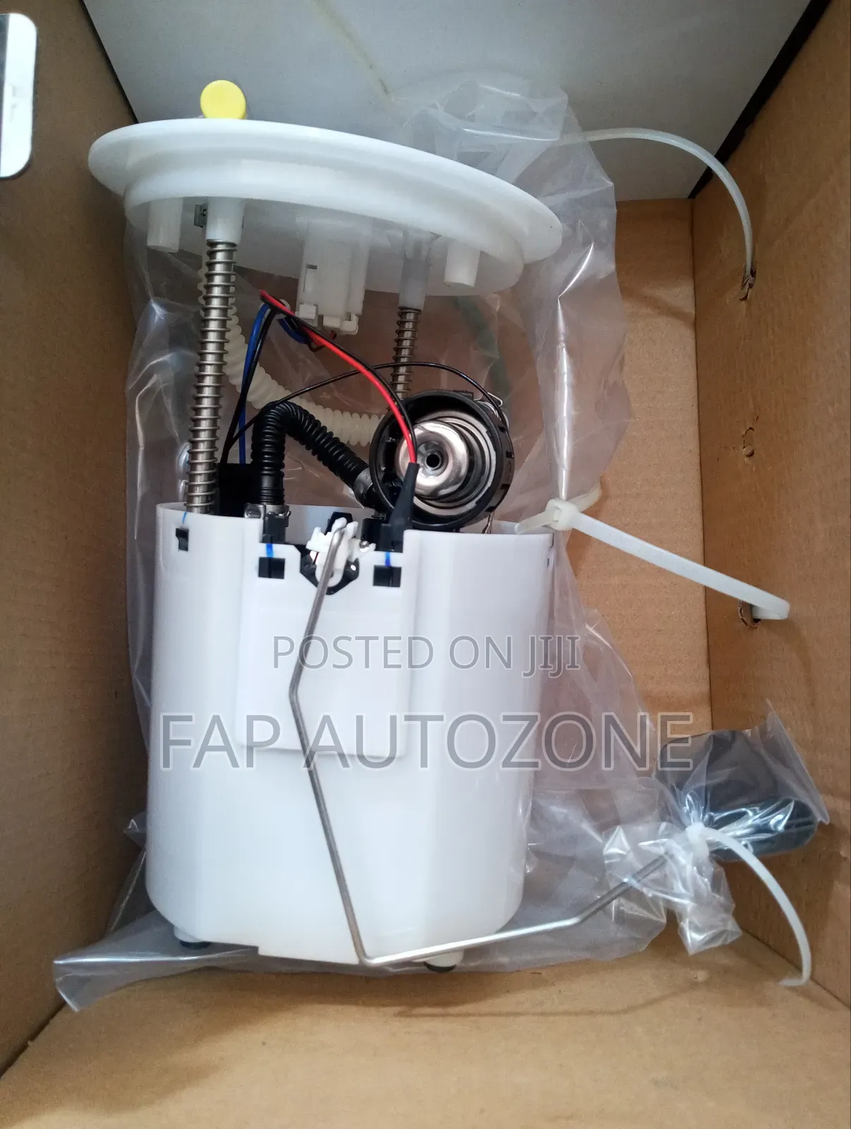 01030. Original Ford Focus Fuel Pump Assembly From Usa