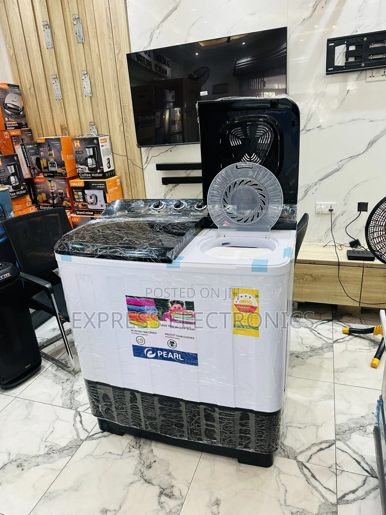 Get a New White and Black Pearl 18kg Topload Semi Automatic