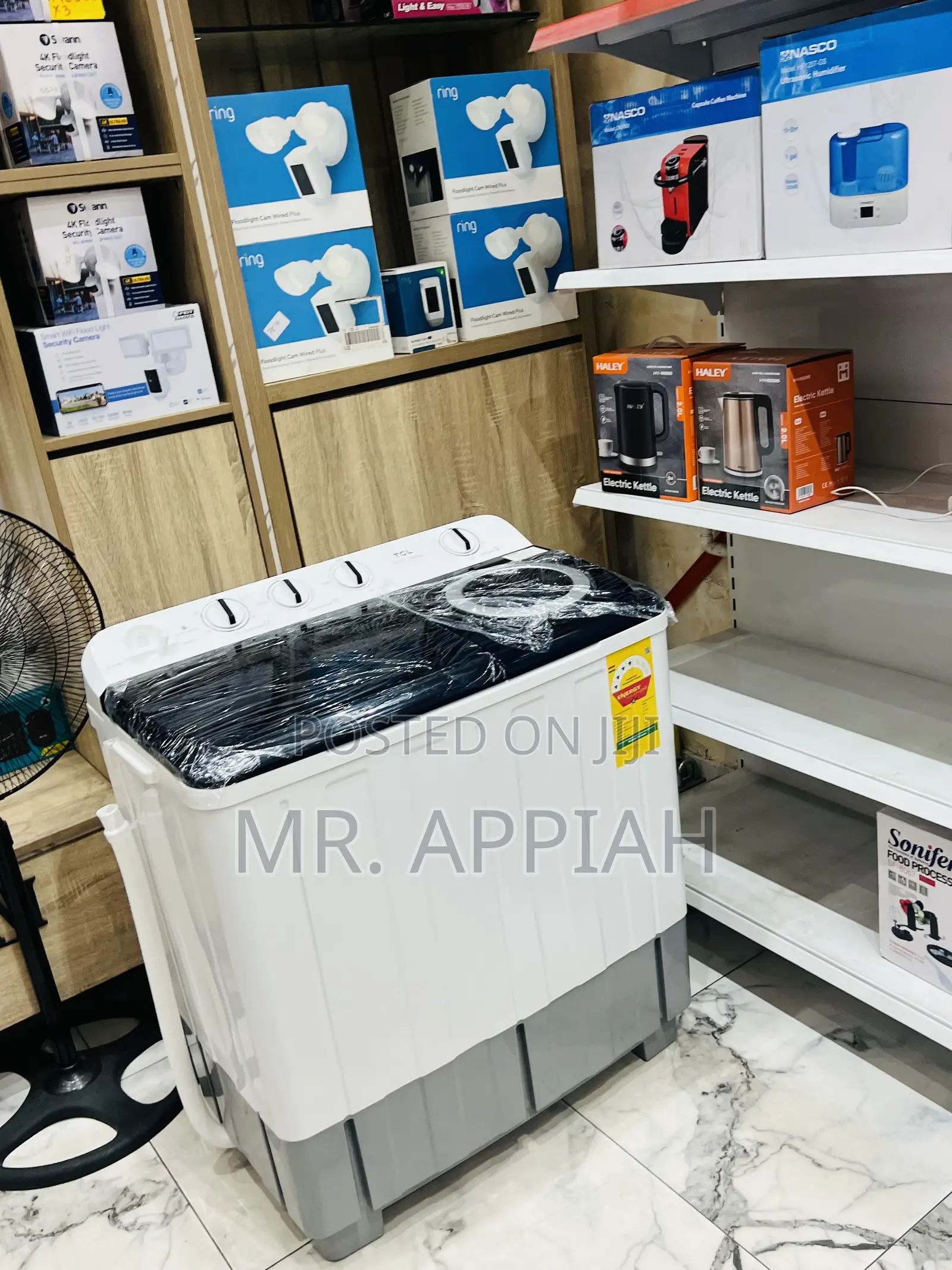 Quality TCL 10.5kg Semi-Automatic Washing Machine.