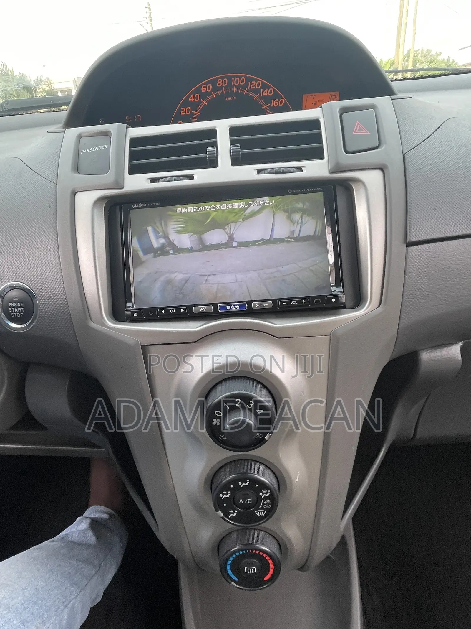 Toyota Vitz 2010 Silver
