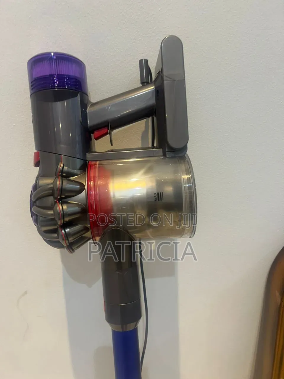 New Dyson V8 Cordless Stick Vacuum Cleaner