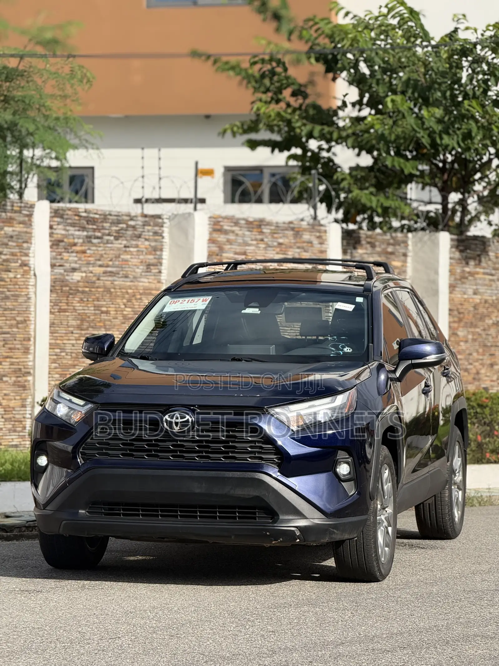 Toyota RAV4 XLE Premium AWD 2023 Blue