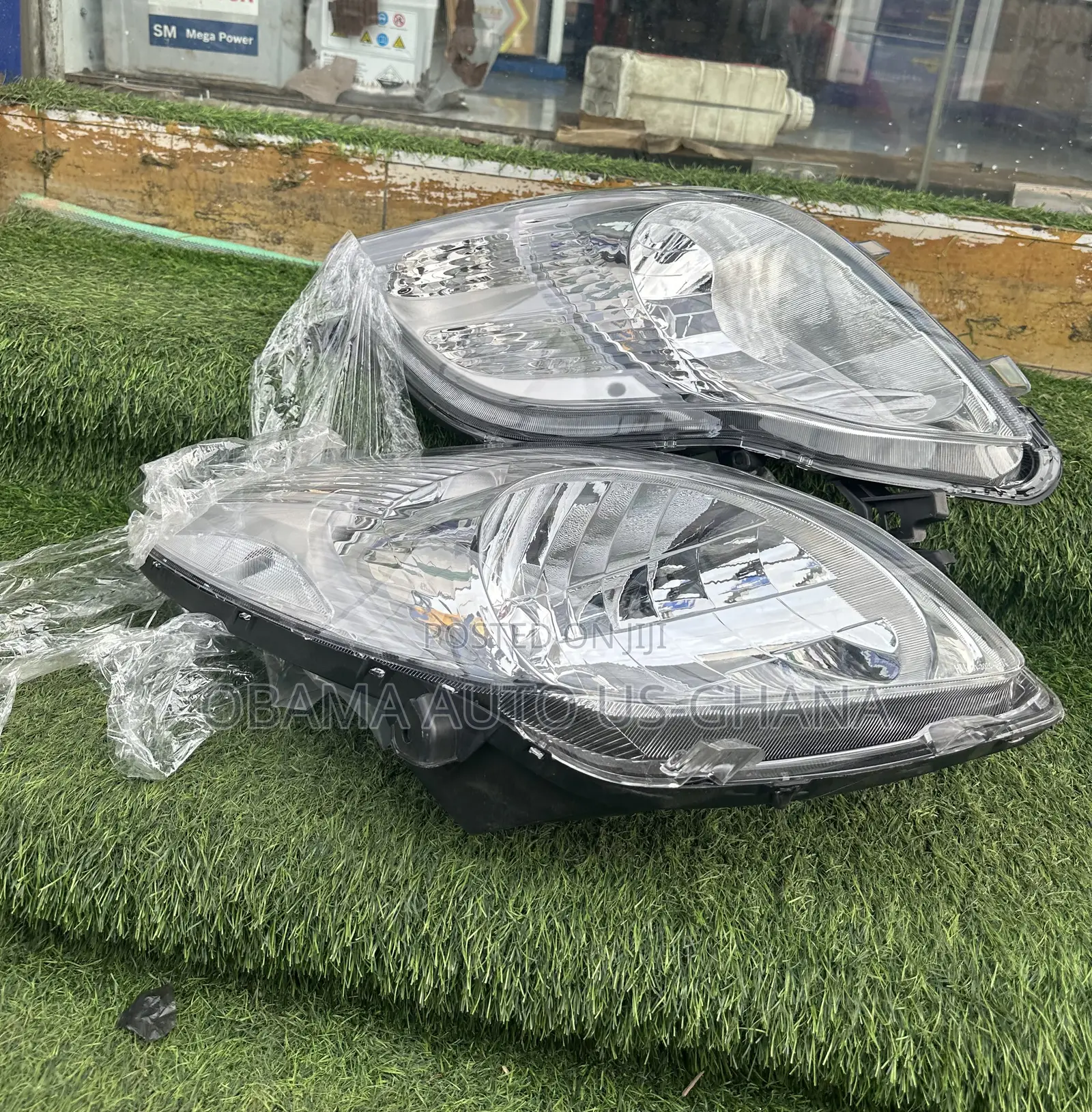 Toyota Vitz 2010 Headlight 2009 2010 2011 Head Light
