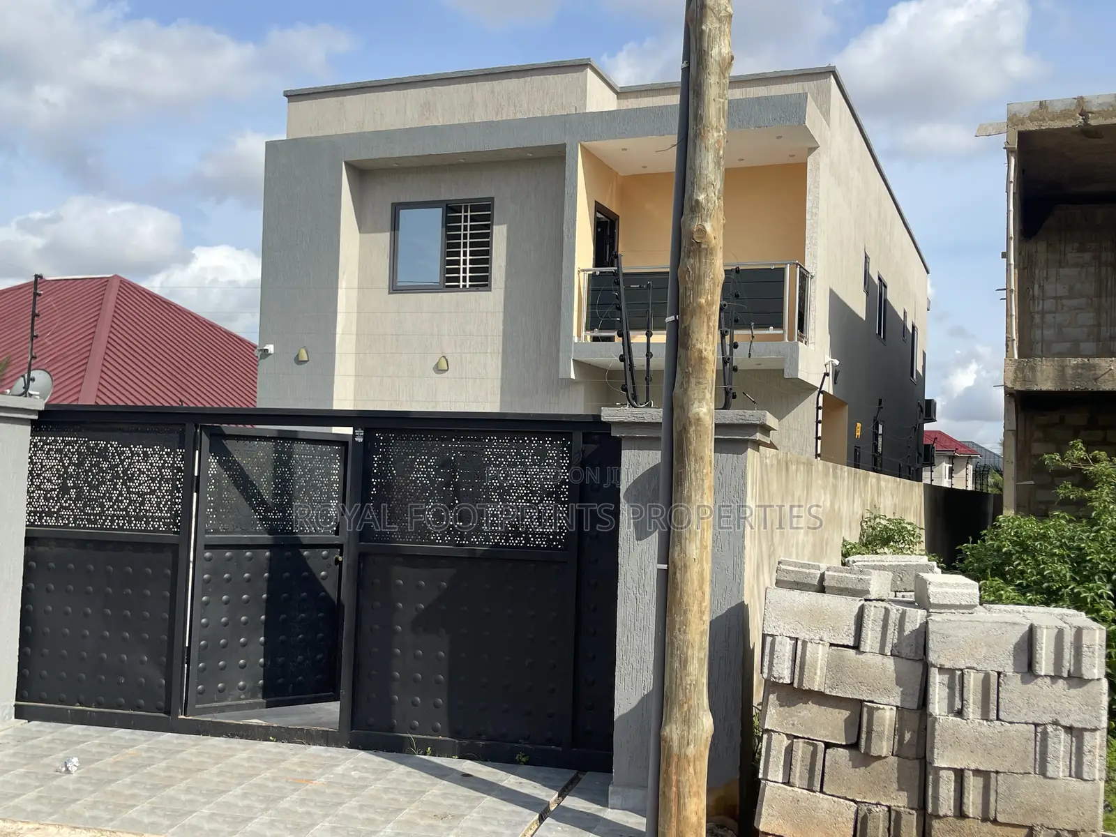 4bdrm House in Royals Footprints, Lake Side Estate for sale