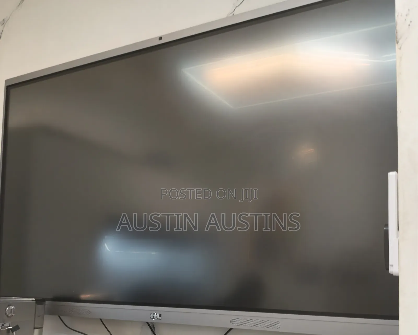 Not in Box 86 Inch Touchscreen Smart Interactive Display With Camera