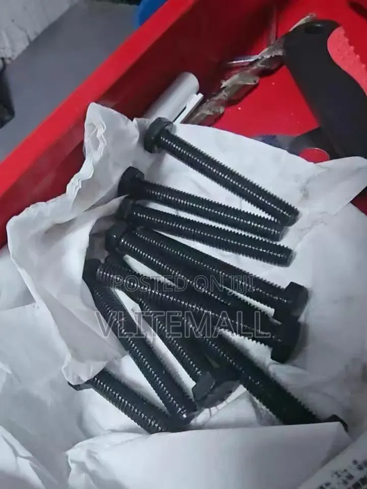 M6*200mm Carbon Steel Blackening Hex Bolt