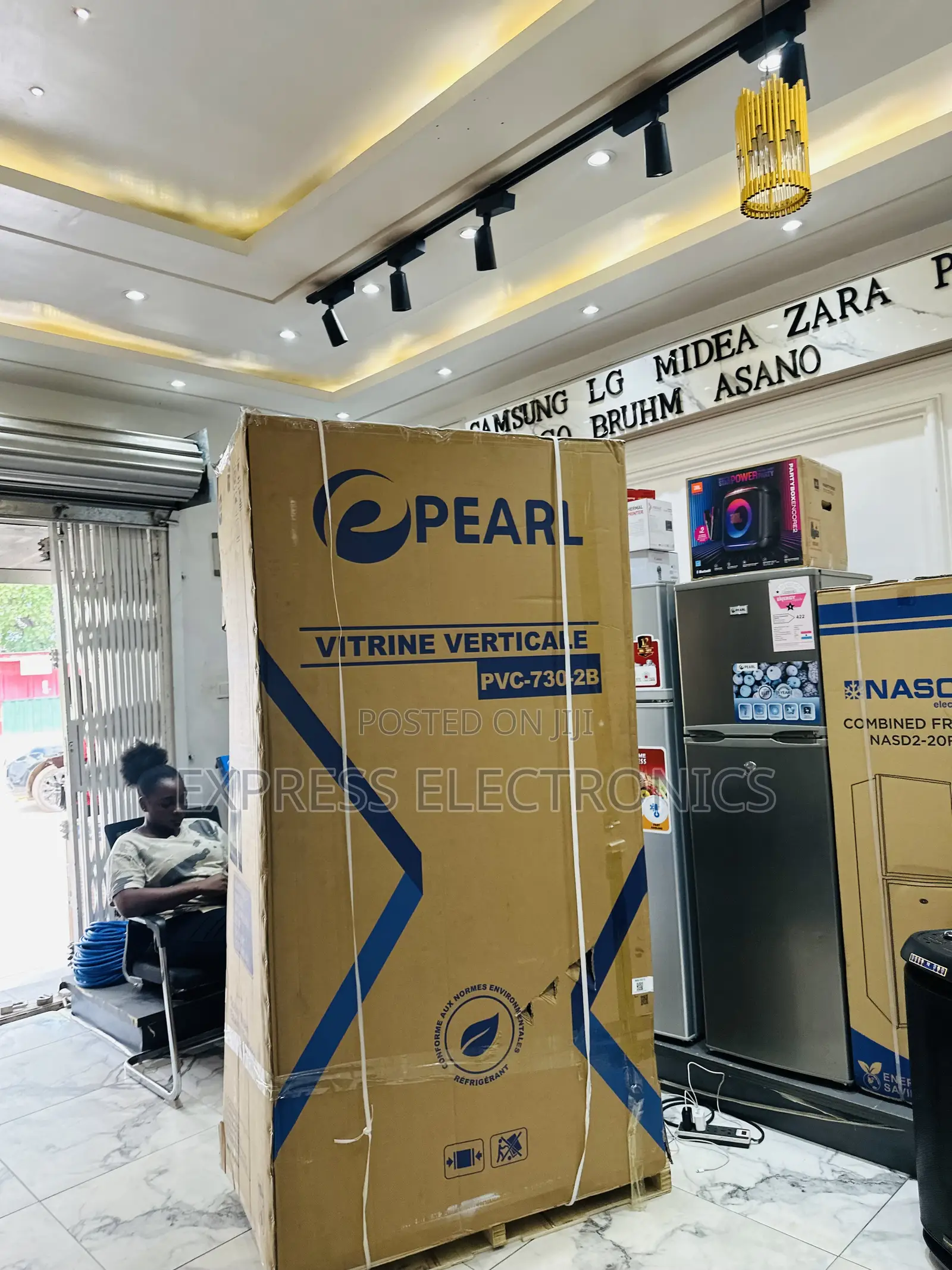 Limited Stock Display Fridge Pearl 620l Two Door