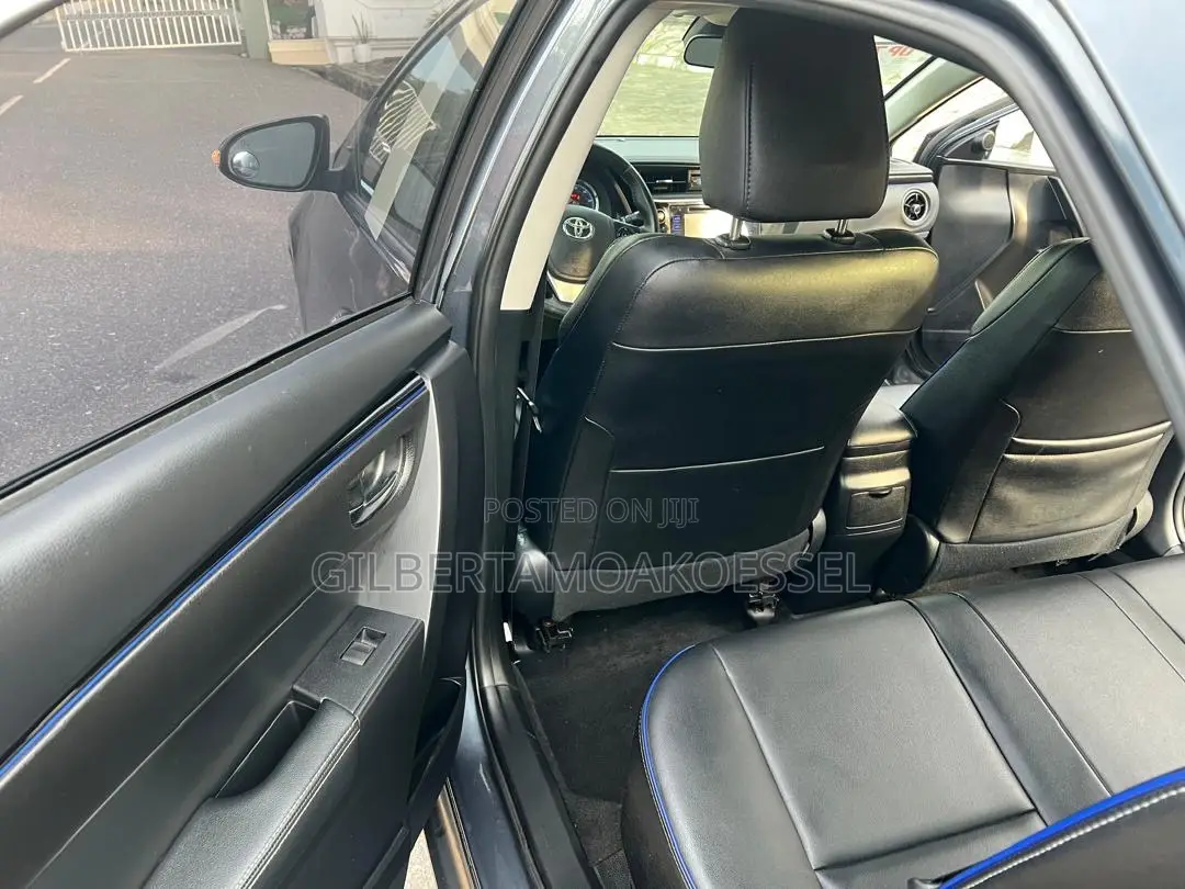 Toyota Corolla XSE 4dr Sedan (1.8L 4cyl CVT) 2017 Black