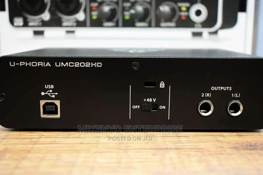 Behringer Uphoria 202 Audio Interface