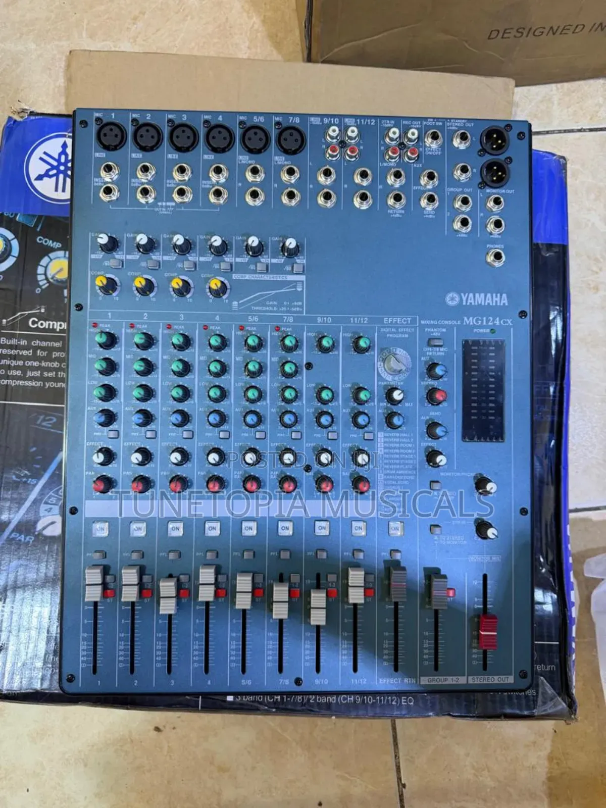 Yamaha Mg124cx 12-Channel Mixer