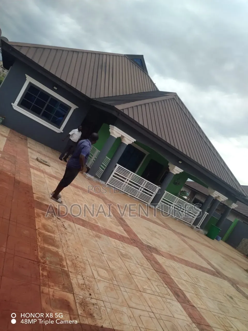 10bdrm House in Tech Anwomaso, Kumasi Metropolitan for sale