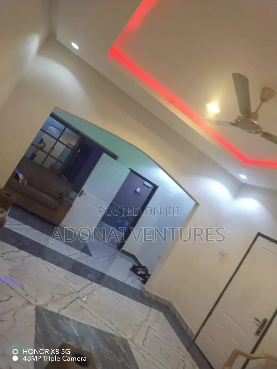 10bdrm House in Tech Anwomaso, Kumasi Metropolitan for sale