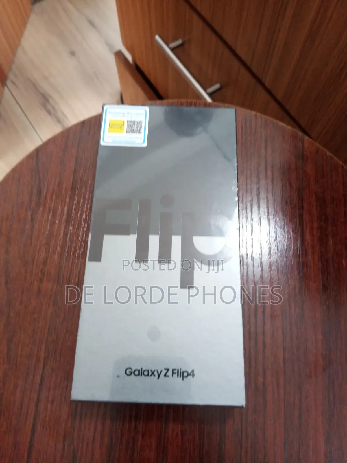 New Samsung Galaxy Z Flip4 256 GB Black