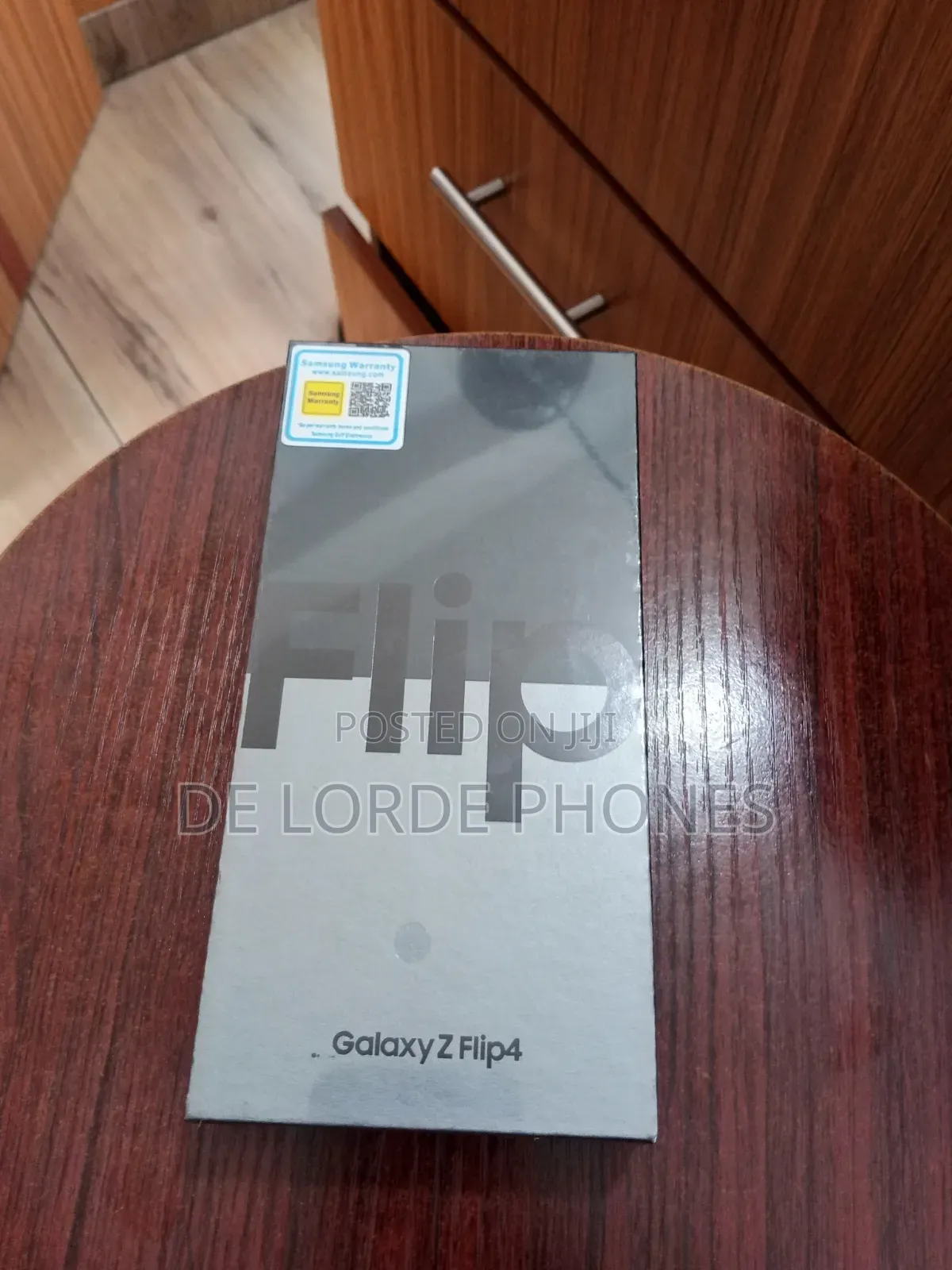 New Samsung Galaxy Z Flip4 256 GB Black
