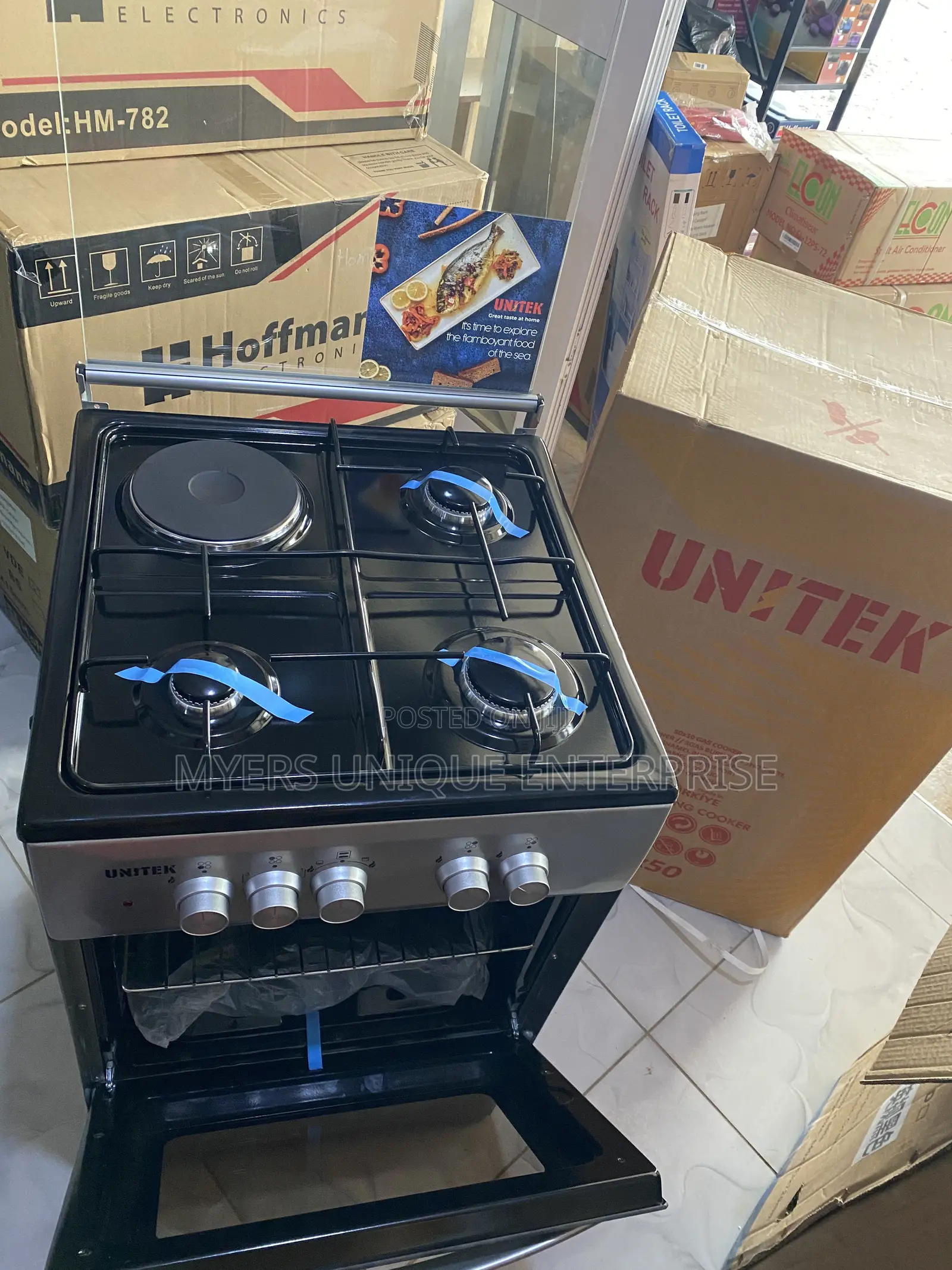 Unitek Small Standing Cooker-3 Gas+Hot Plate(Hostel Etc)