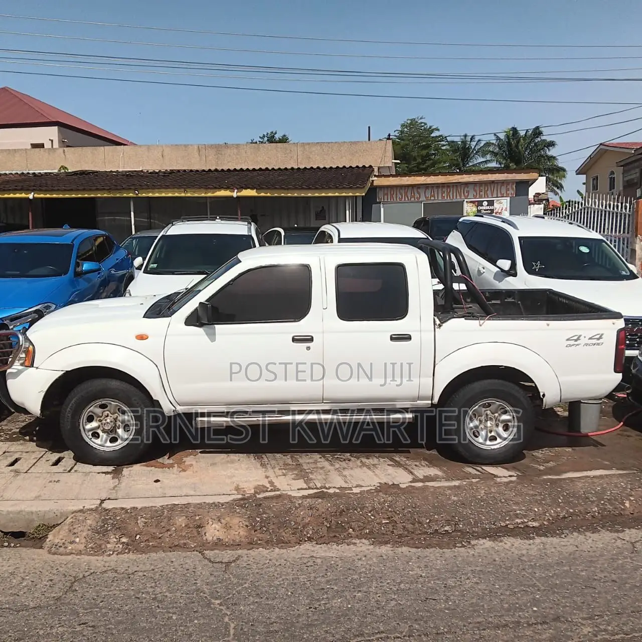 Nissan Hardbody 2014 White