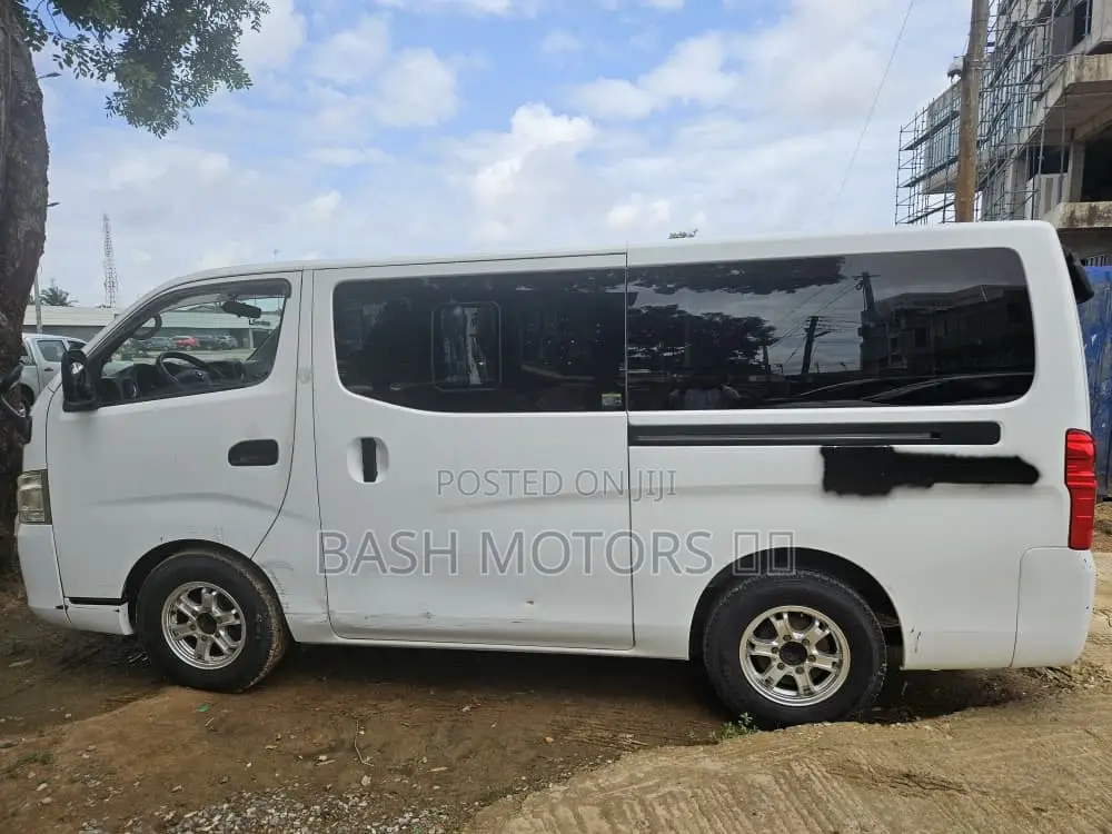 Nissan Caravan (Urvan) 2012 White