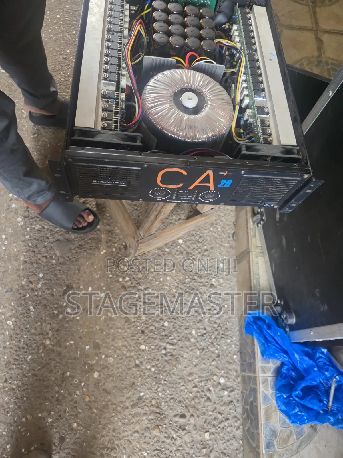 Crest Audio Bass Amplifier