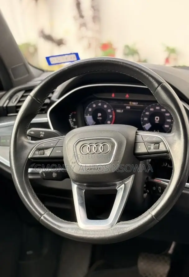 Audi Q3 35 TDI 2021 Black