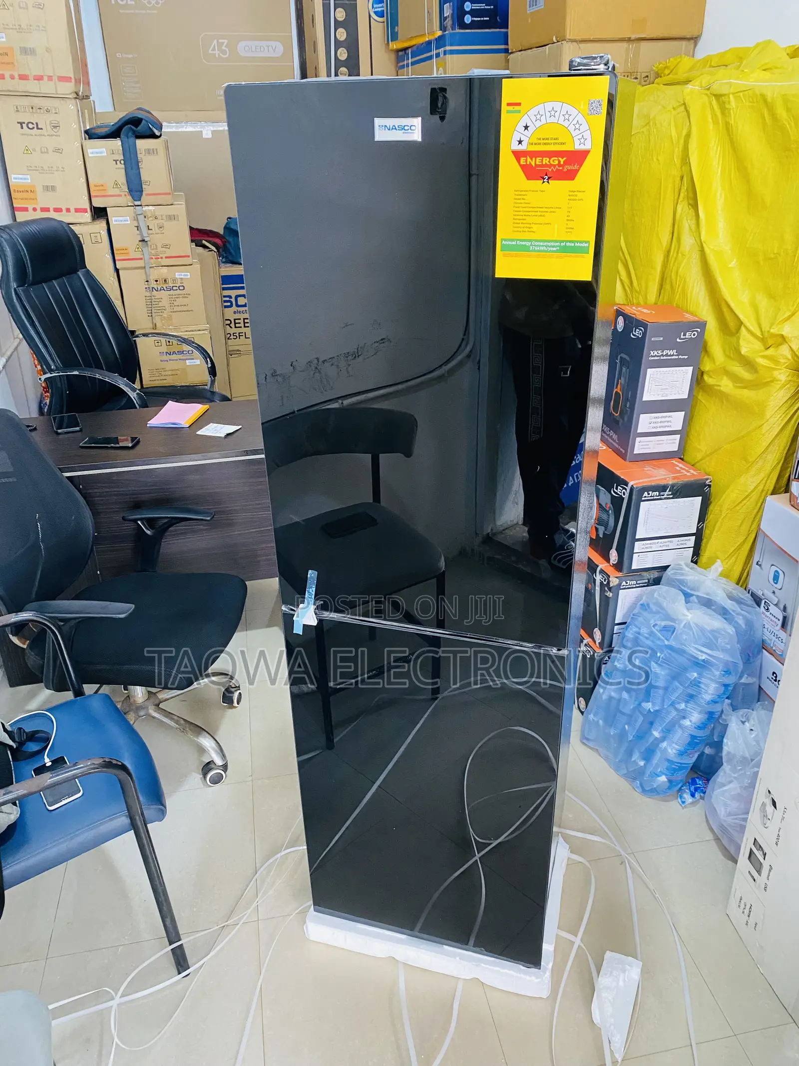 Mirror Black Nasco 196 Liters Fridge